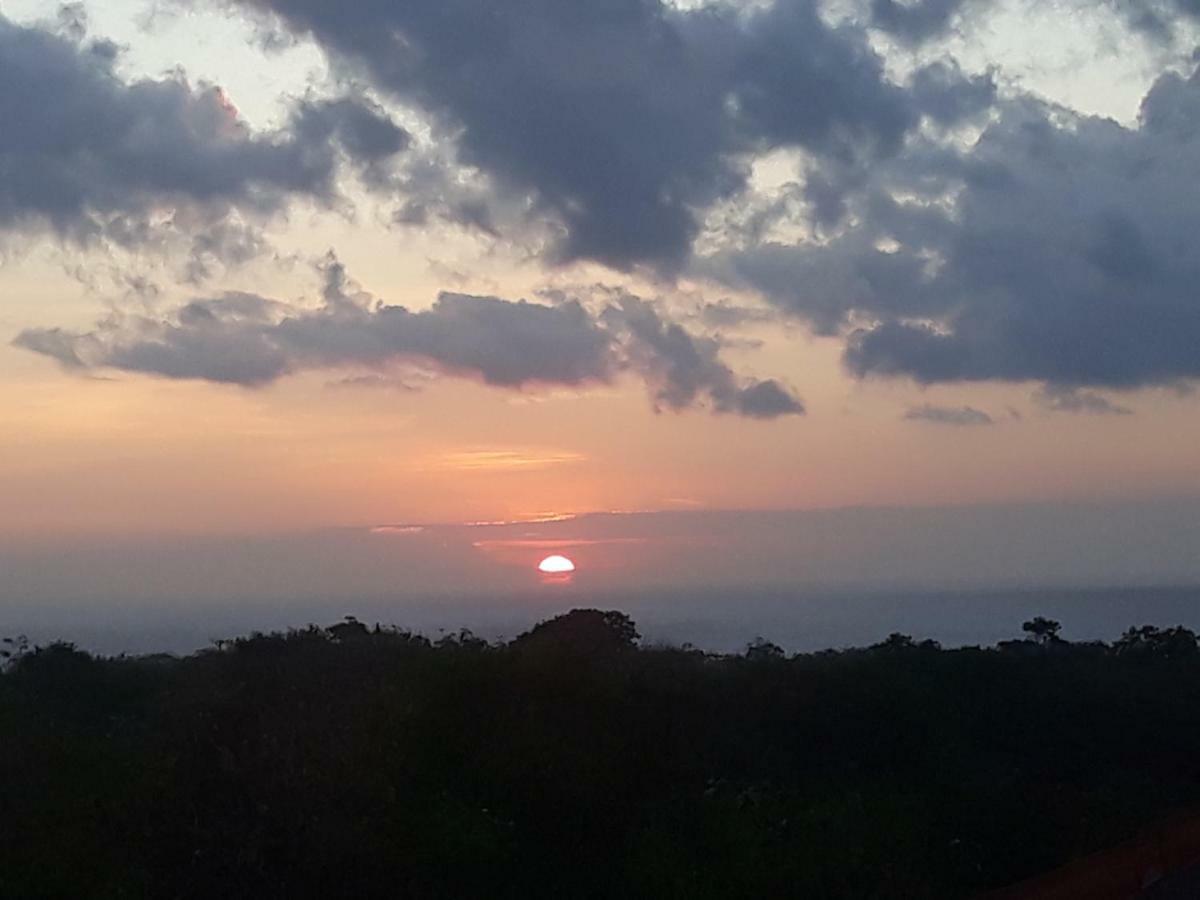 Davu Sundara Villa Uluwatu Buitenkant foto